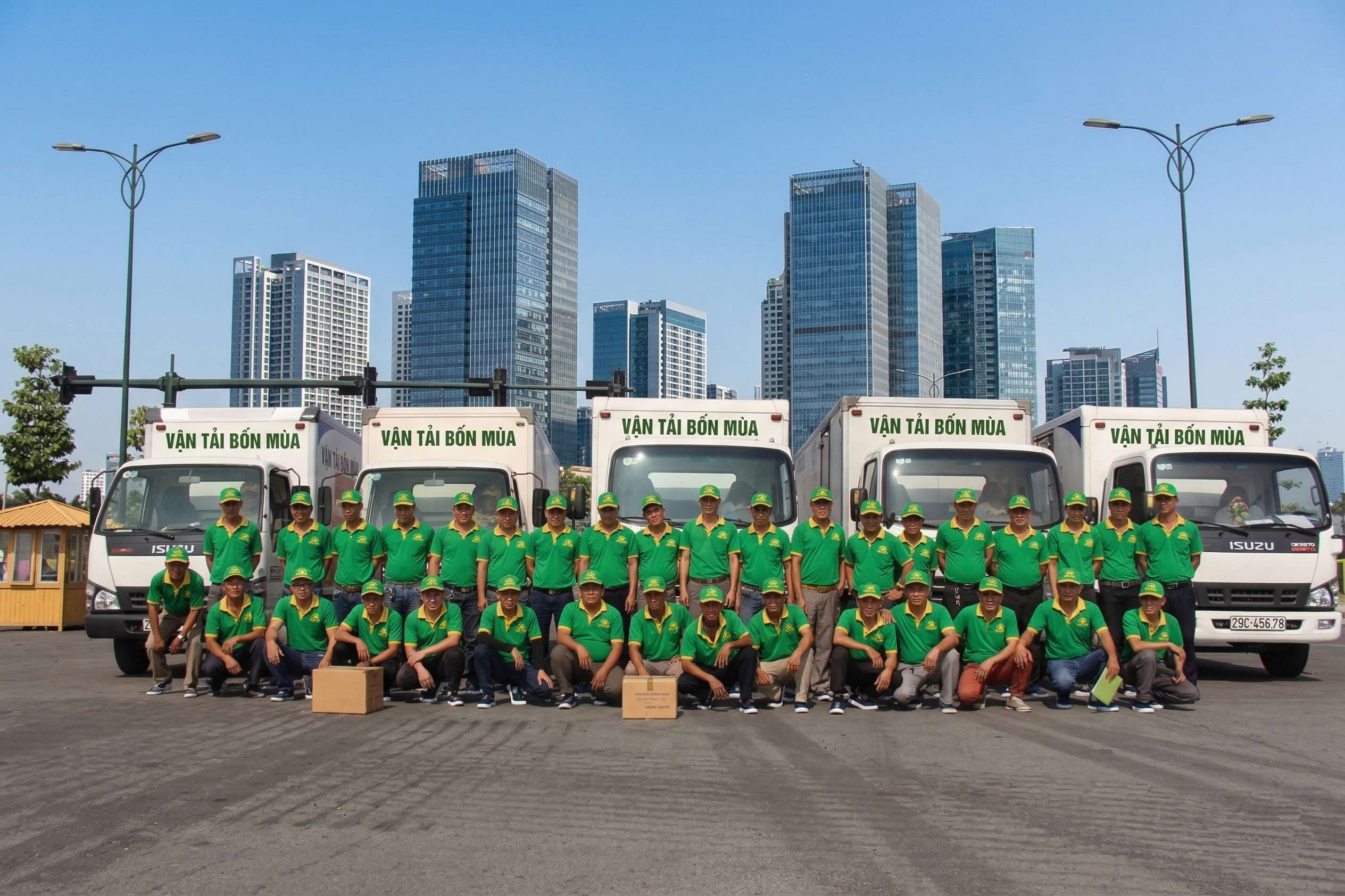 Đội ngủ nhân viên huyển nhà, văn phòng của vân tải bốn mùa 2